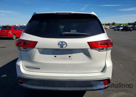 2019 Toyota Highlander Le from USA, damaged, VIN 5TDZZRFH3KS354853